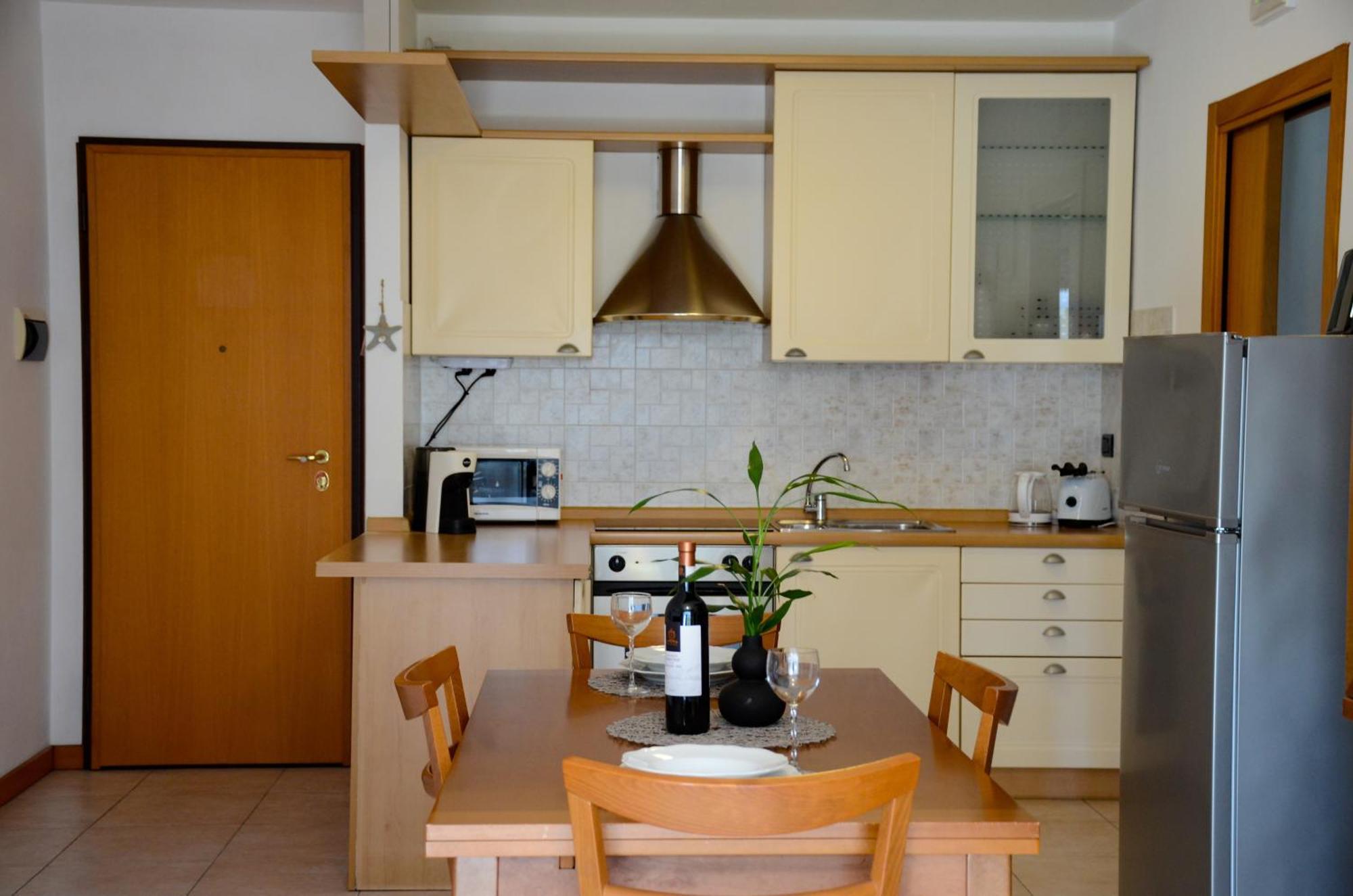 ריבה דל גארדה Appartamento Peler13 Con Balcone E Parcheggio מראה חיצוני תמונה